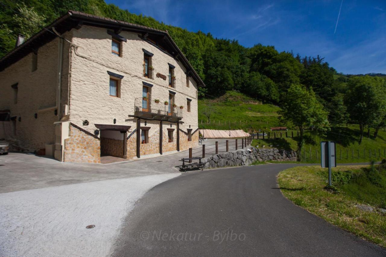 Gasthaus Arkaitza Berrobi Exterior foto